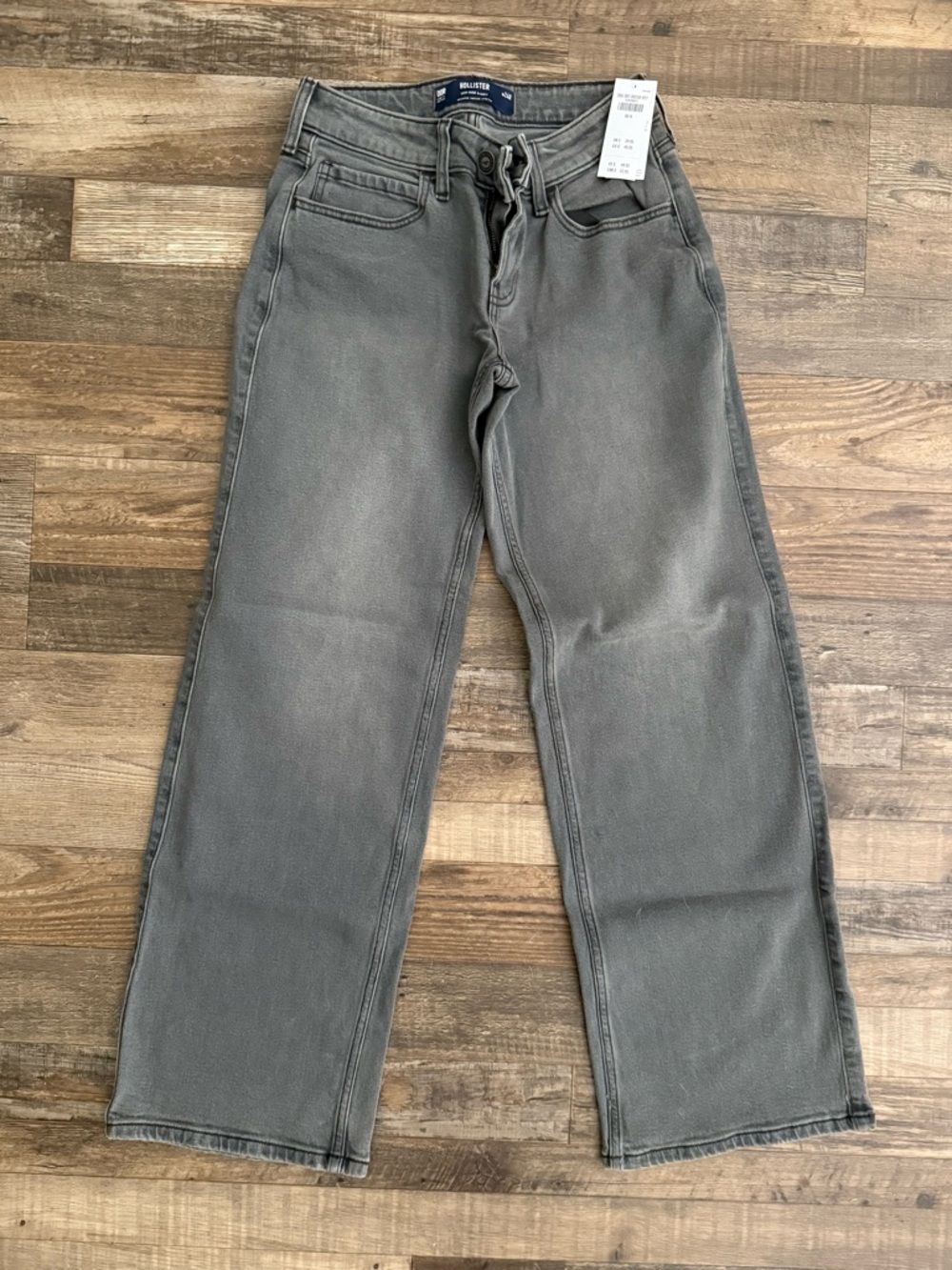 Hollister low-rise baggy jeans